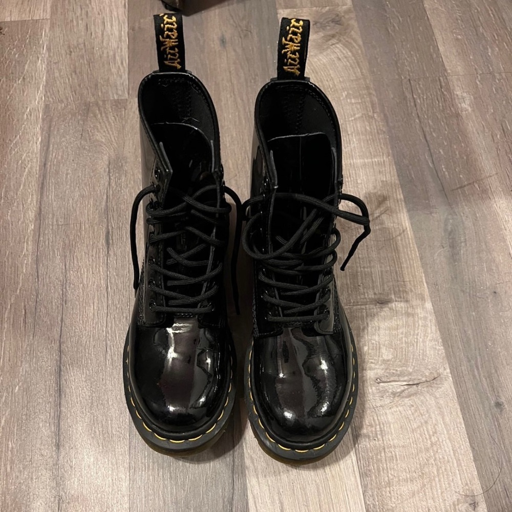 Women’s Doc Martens 1460 8-Eye Patent Boot (Black)